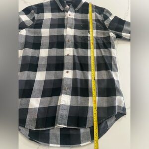 Chaps men plaid 100% cotton button down shirt size M great condition